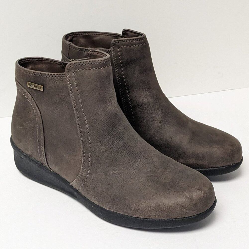 Aravon Fairlee Ankle Boots, Brown Leather, Women's 7 M